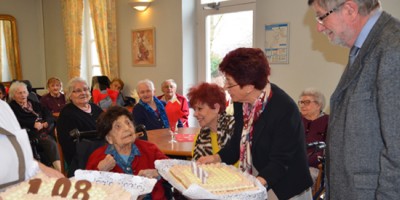 La doyenne de Saumur fête ses 108 ans à la Résidence La Sagesse
